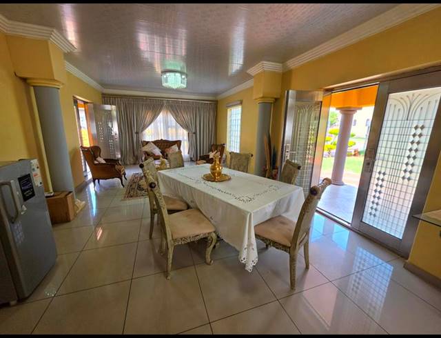 5 BEDROOM PROPERTY TO RENT IN THE ORCHARDS